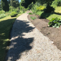 Pose de gravier blanc pour allée-chemin Saint-François